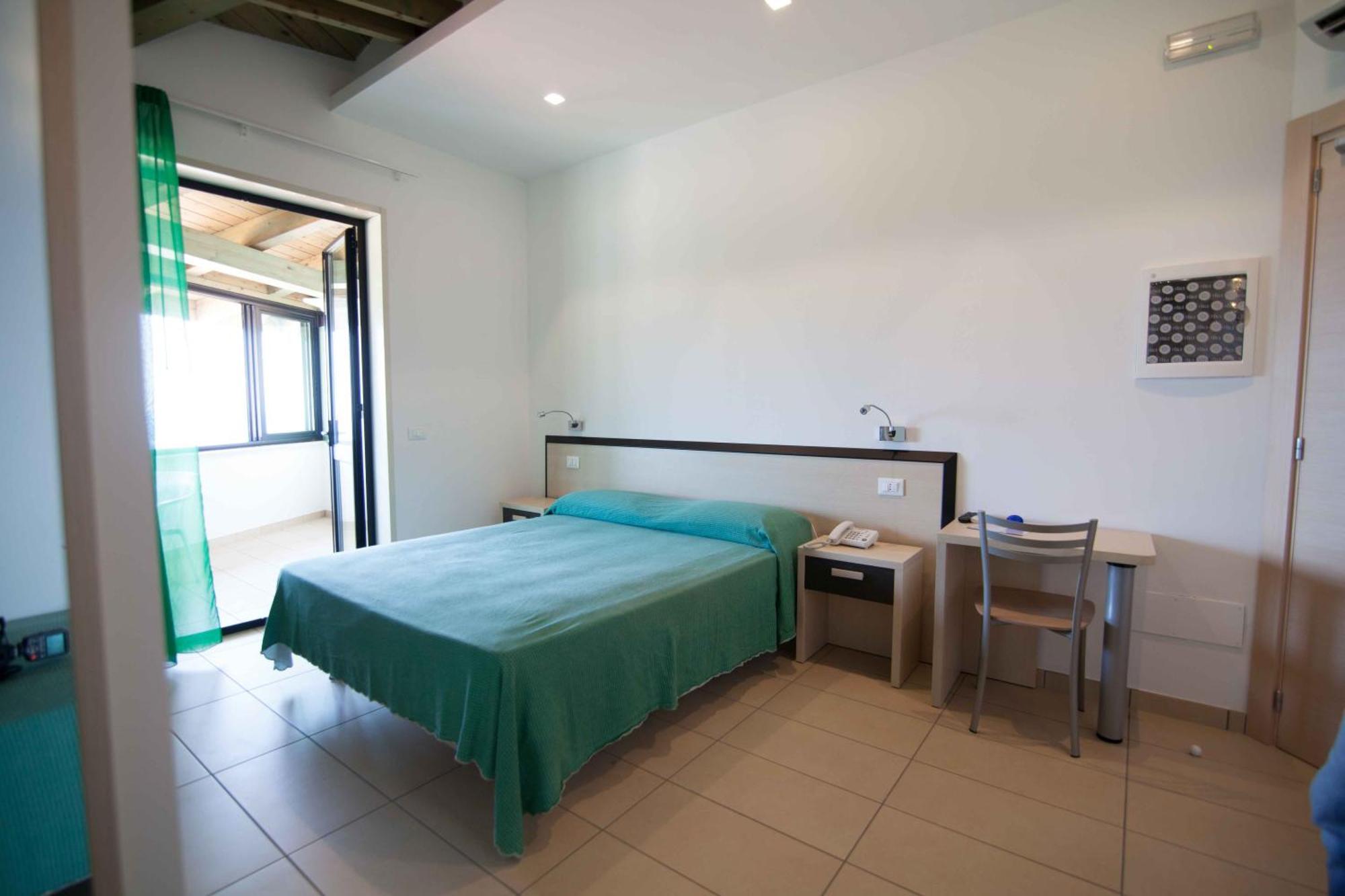 Hotel Marinella Capo Vaticano Ngoại thất bức ảnh