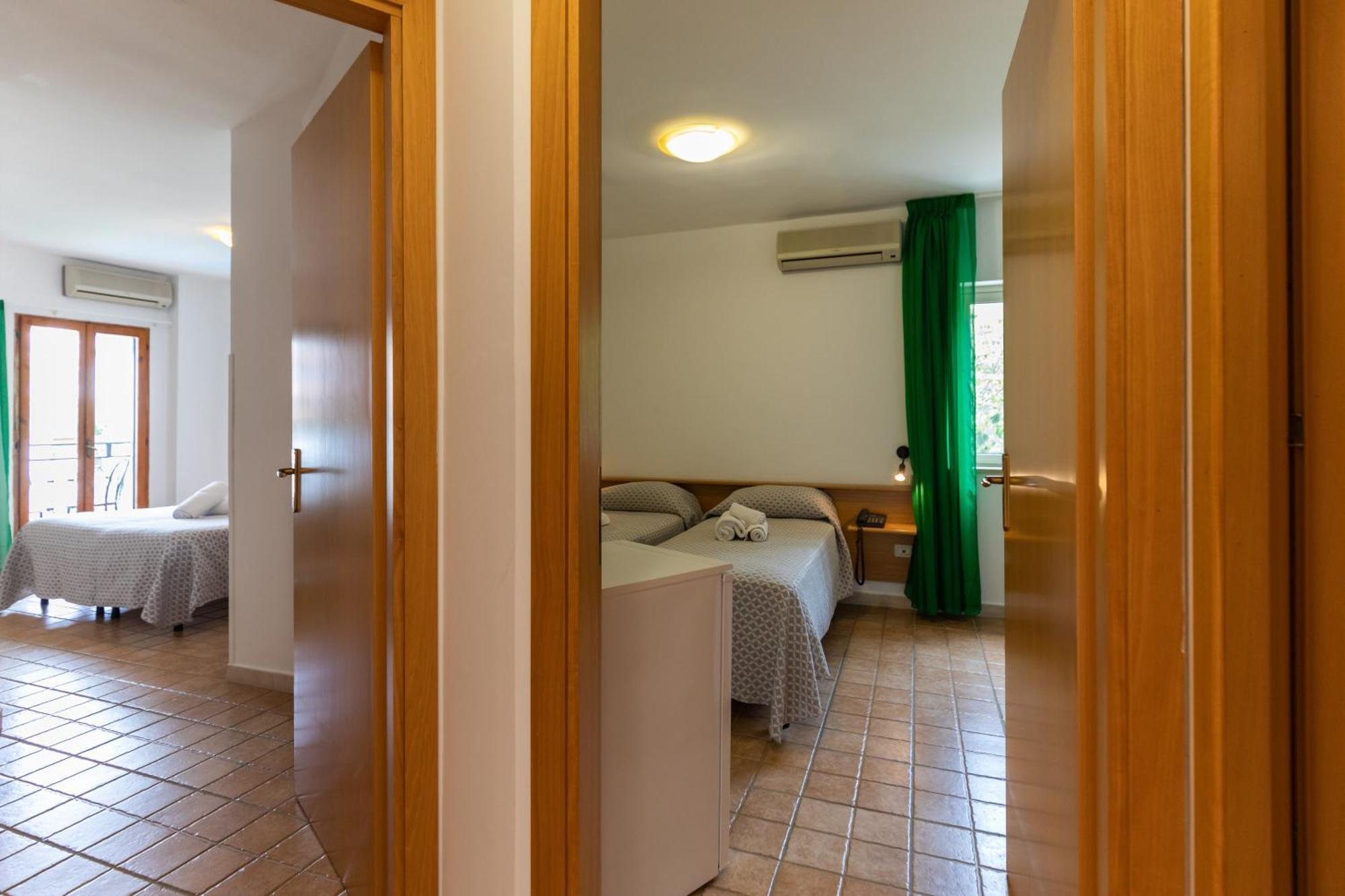 Hotel Marinella Capo Vaticano Ngoại thất bức ảnh