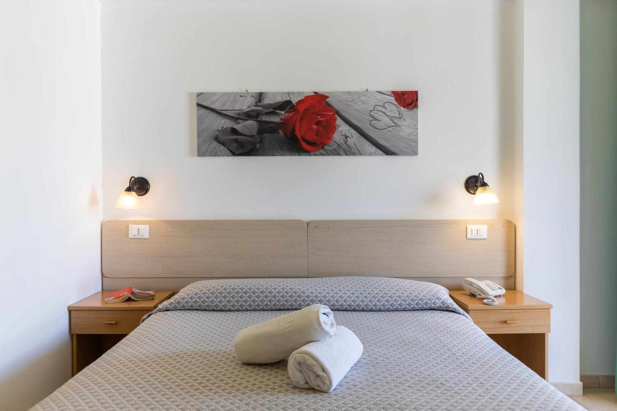Hotel Marinella Capo Vaticano Ngoại thất bức ảnh