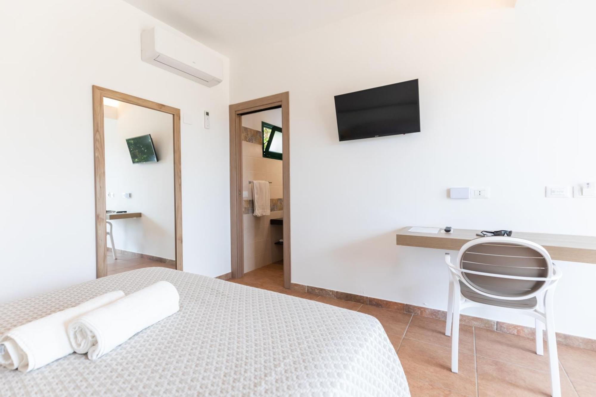 Hotel Marinella Capo Vaticano Ngoại thất bức ảnh