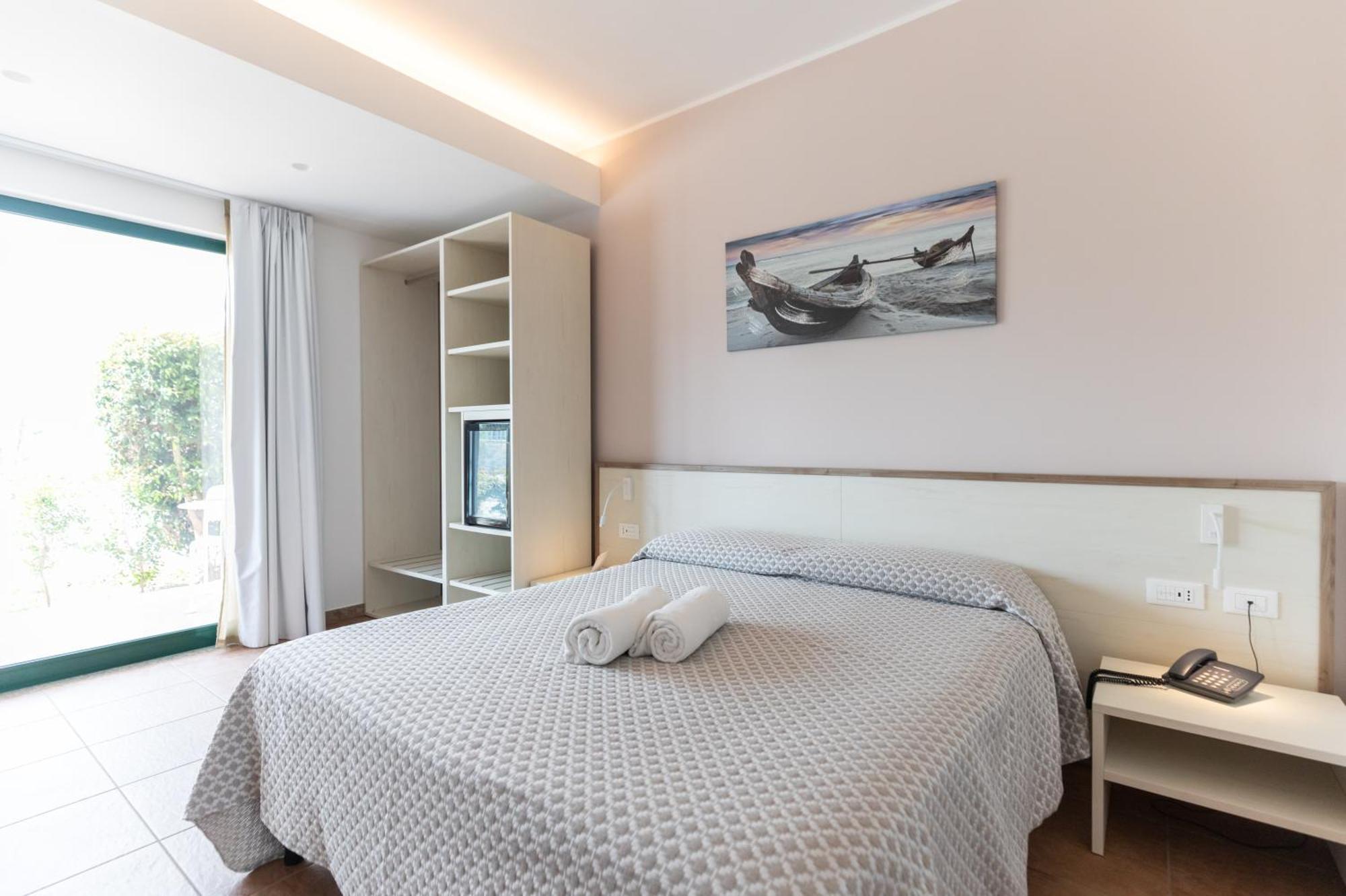 Hotel Marinella Capo Vaticano Ngoại thất bức ảnh